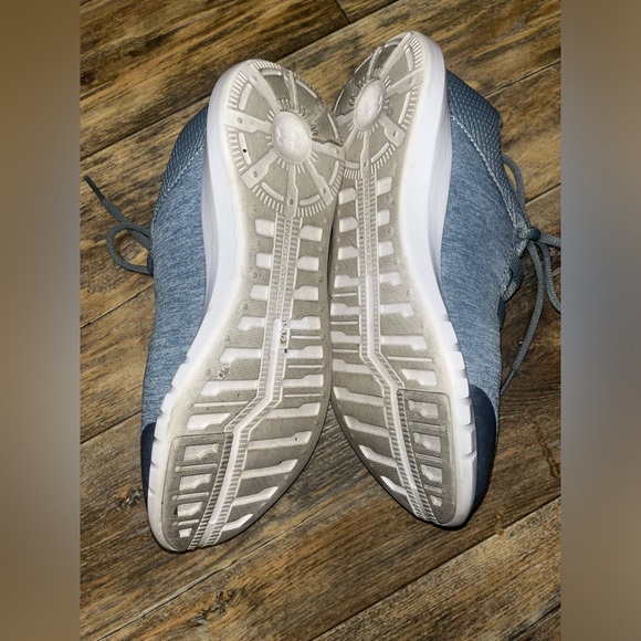 SOLD - Picture 4 of 6